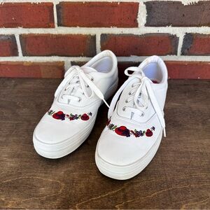 Floral Embroidered White Leather Keds